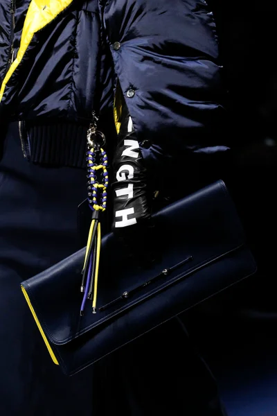 Look 89